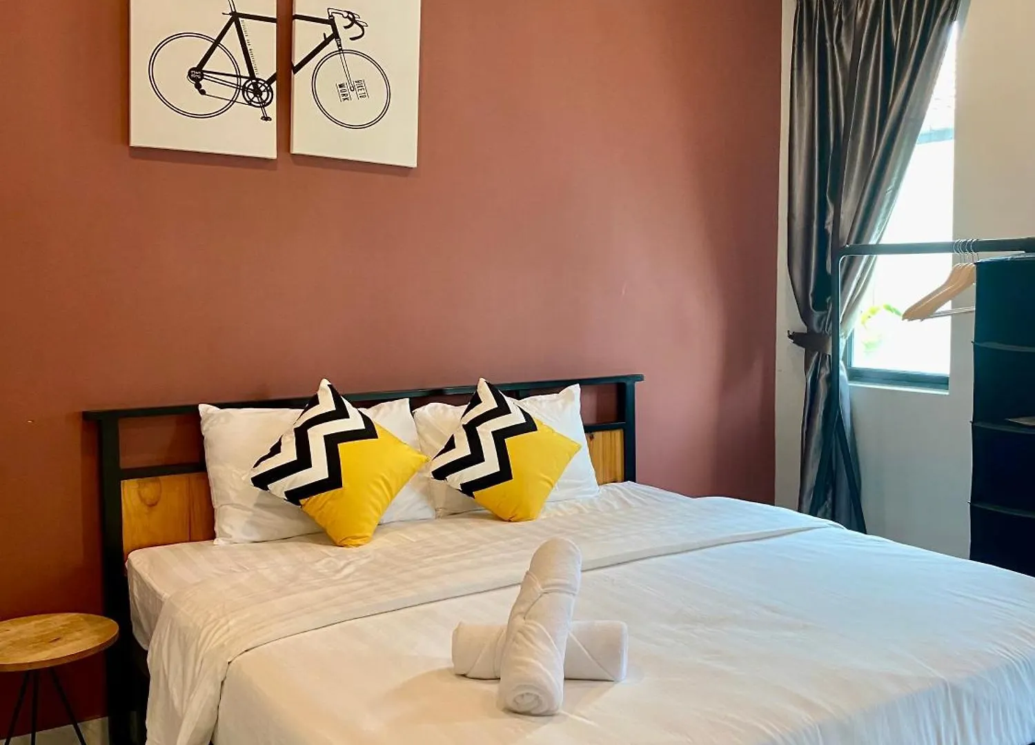Villa Lyl Journey House At Ipoh Town Centre 17Pax 6Br 0*,