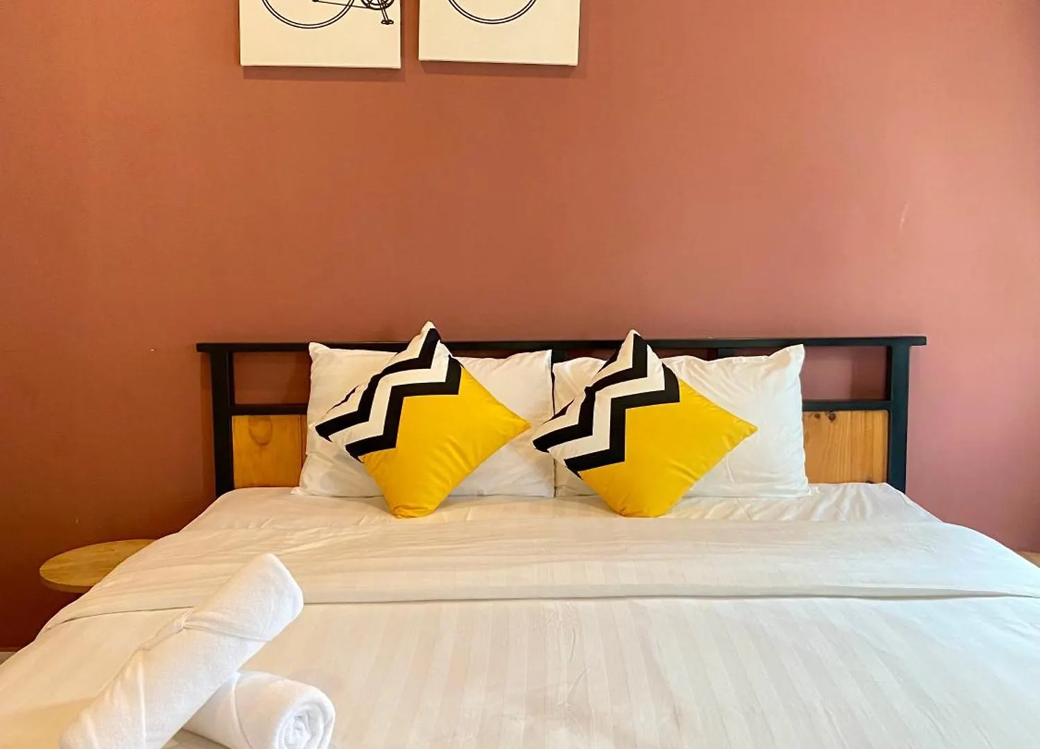 Villa Lyl Journey House At Ipoh Town Centre 17Pax 6Br 0*,  Malesia