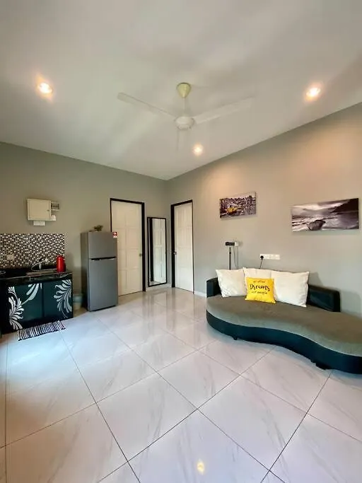 Villa Lyl Journey House At Ipoh Town Centre 17Pax 6Br