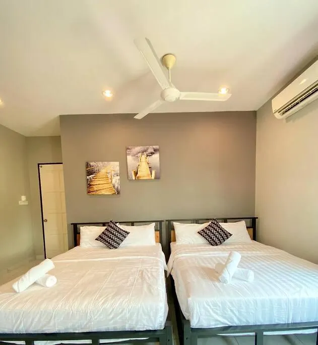 Villa Lyl Journey House At Ipoh Town Centre 17Pax 6Br