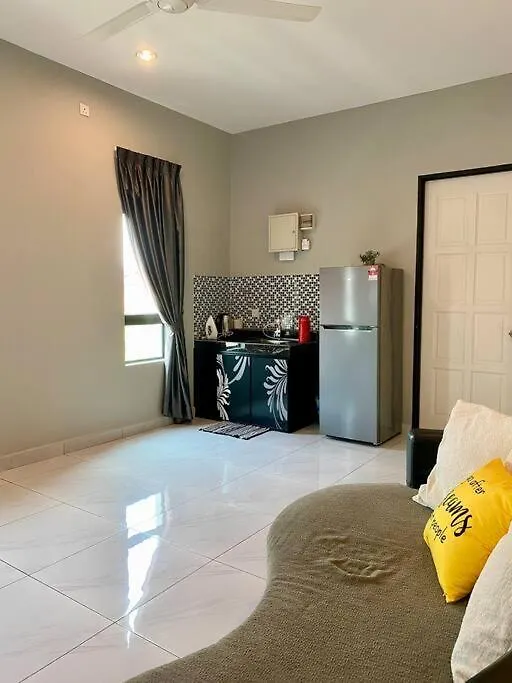 Villa Lyl Journey House At Ipoh Town Centre 17Pax 6Br