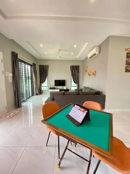 Villa Lyl Journey House At Ipoh Town Centre 17Pax 6Br Malesia