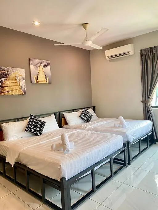 Villa Lyl Journey House At Ipoh Town Centre 17Pax 6Br